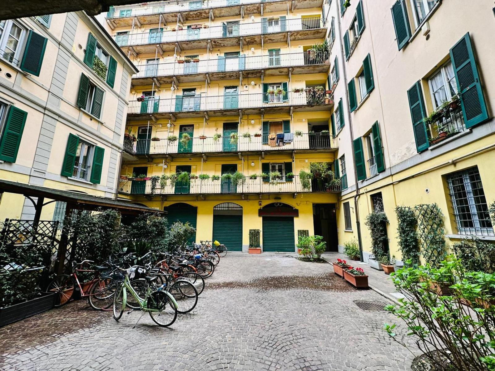 Comecasa Studio Vicino Stazione Centrale Milánó Kültér fotó